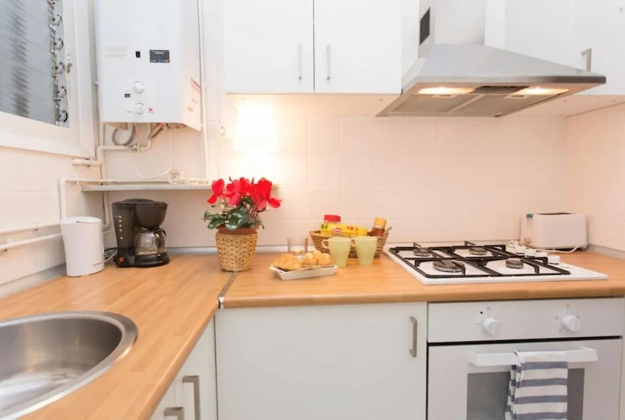 Priority Fira Apartments