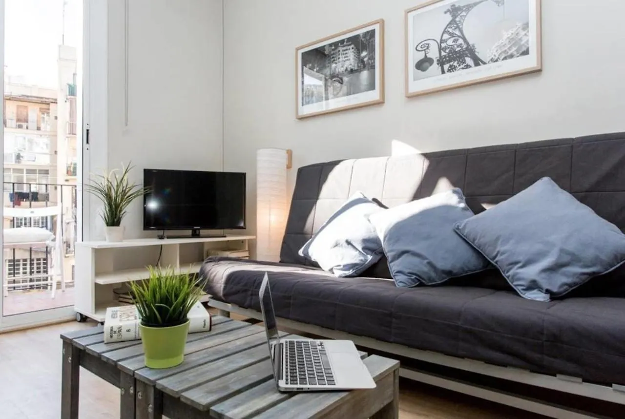 Priority Fira Apartments